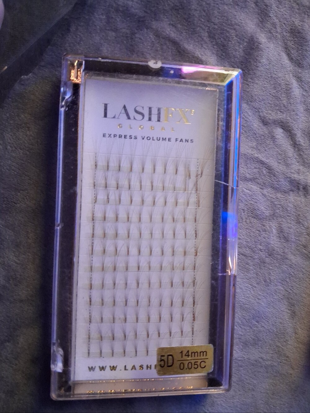 5D Express Volume Fans Lashes - White & Gold